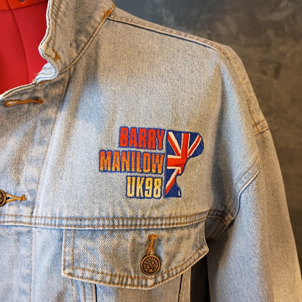 Vintage Barry Manilow UK 98 Tour Denim Jacket Light Wash Mens XL Concert Merch - Picture 2 of 7